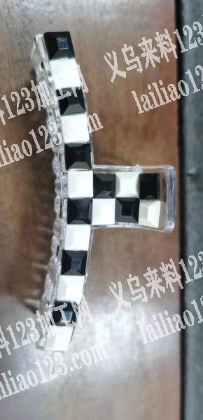如图，寻找这两款底夹，联系详谈