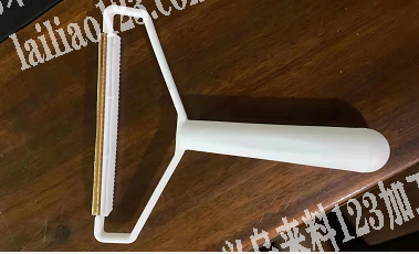 塑料的刮毛器订单，寻找厂家，如图