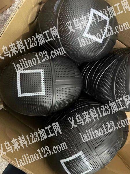 寻找细孔鱿鱼面具厂家，如图，正方形200