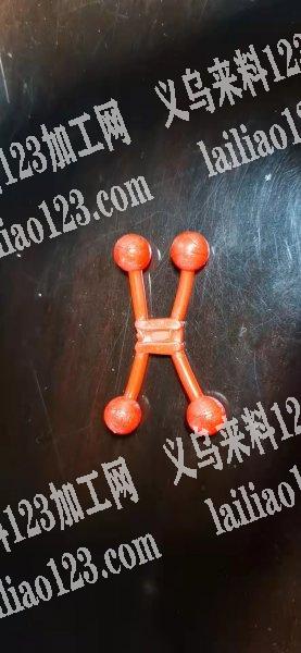 如图，找如图爬墙模具的厂家，能做的联系