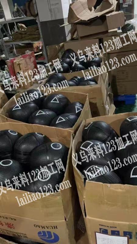 便宜处理2万，鱿鱼面具，夜光款价格1+，