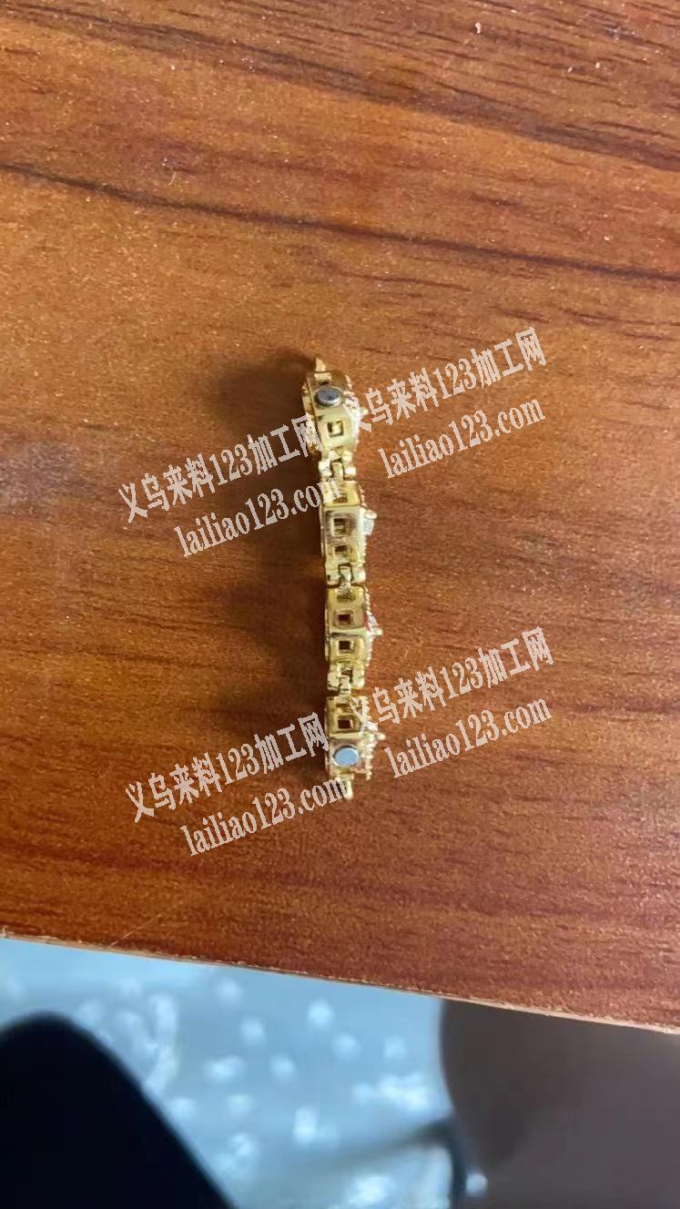 如图，四叶草毛胚订单，有做的联系我