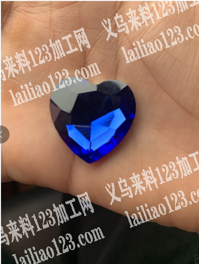 如图，找此款27mm宝蓝桃心，有意者联系