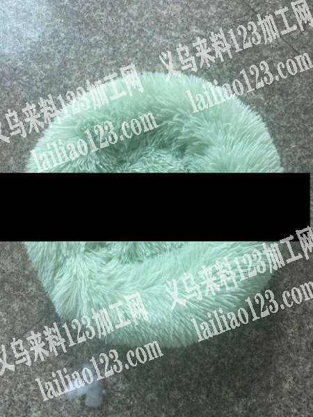 大量如图毛绒垫子订单，寻找厂家，产品看图