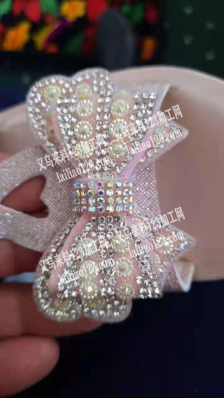 如图，这个蝴蝶结谁能做，能做的联系我