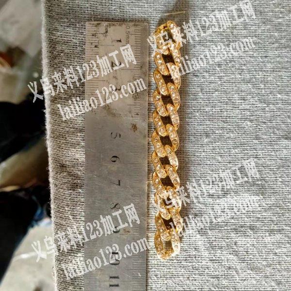 找此款有钢模模具厂家，电话联系详谈