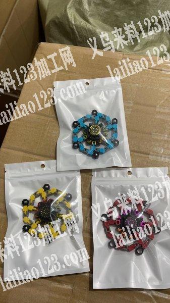 如图，组装包装手工活，寻找义乌做手工的加