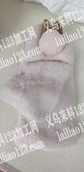 毛绒冬季手套外发加工，如图，寻找缝纫的加