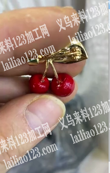 如图，寻找这种樱桃形状的陶瓷珠的，可以做