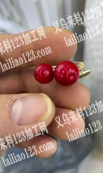 如图，寻找这种樱桃形状的陶瓷珠的，可以做