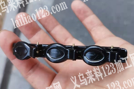 10万如图三个圈的塑料鸭夹订单，寻找工厂