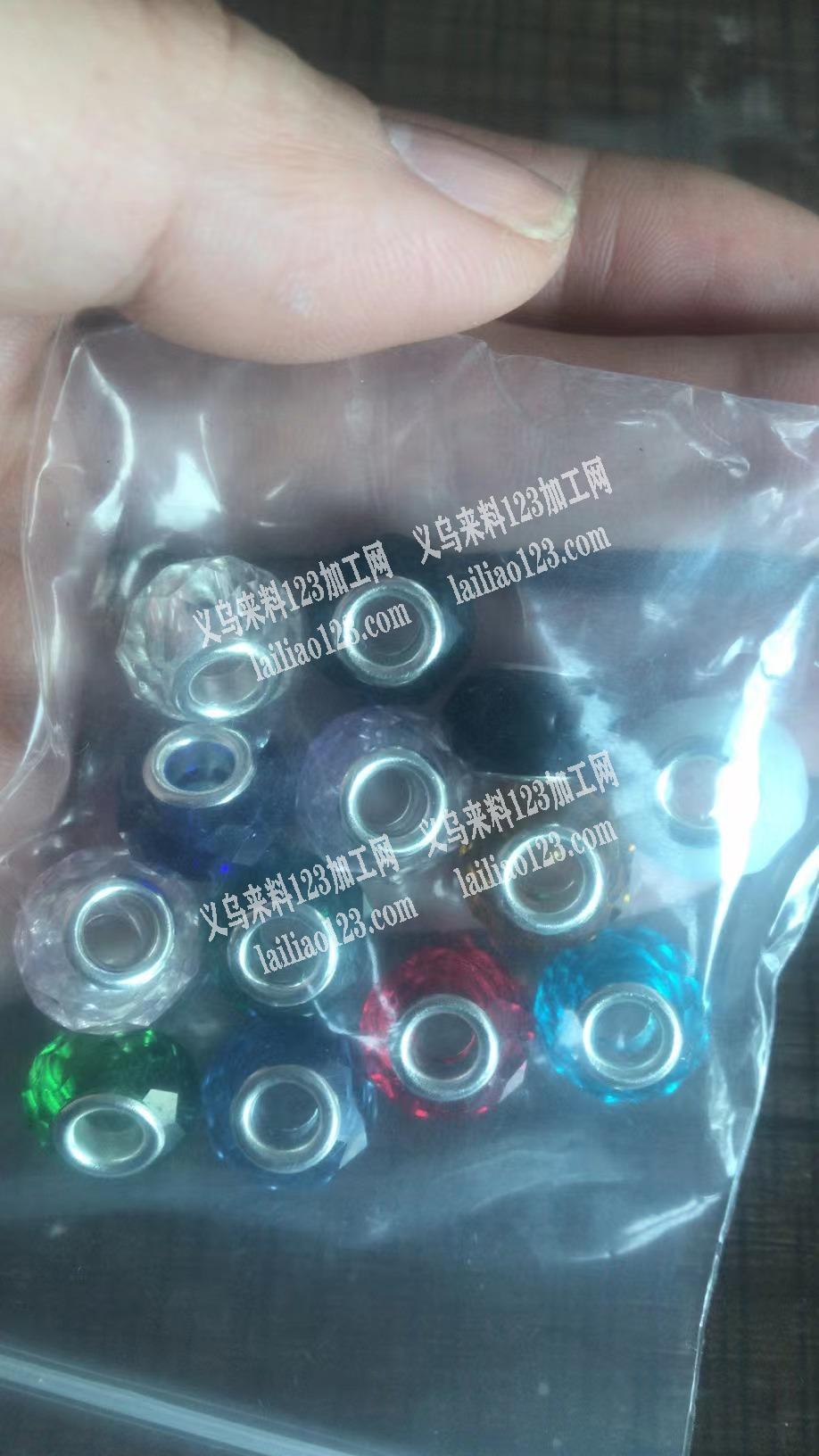 如图，做琉璃珠的工厂联系我，联系详谈