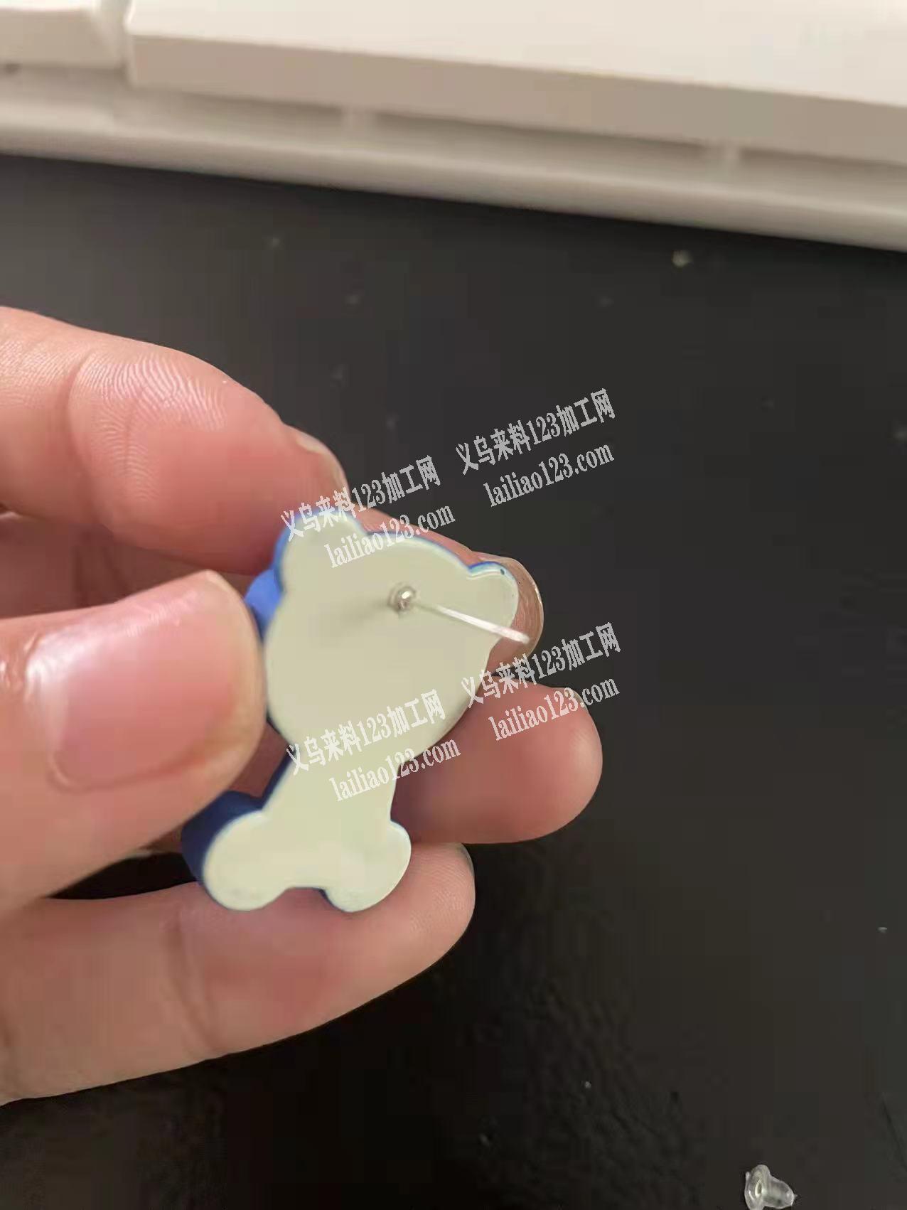 这种耳坠有货的，厂家联系我