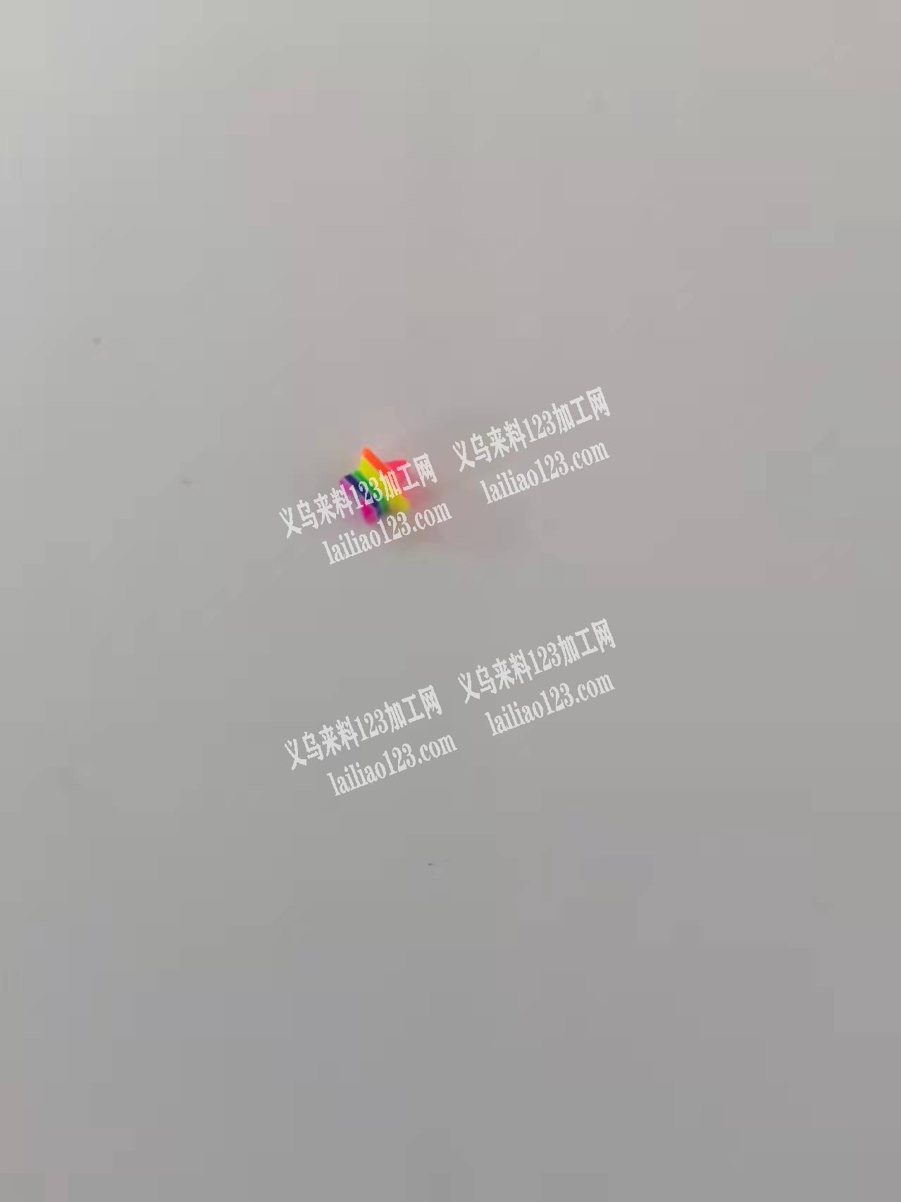 如图，这种产品谁能做，可以做的联系