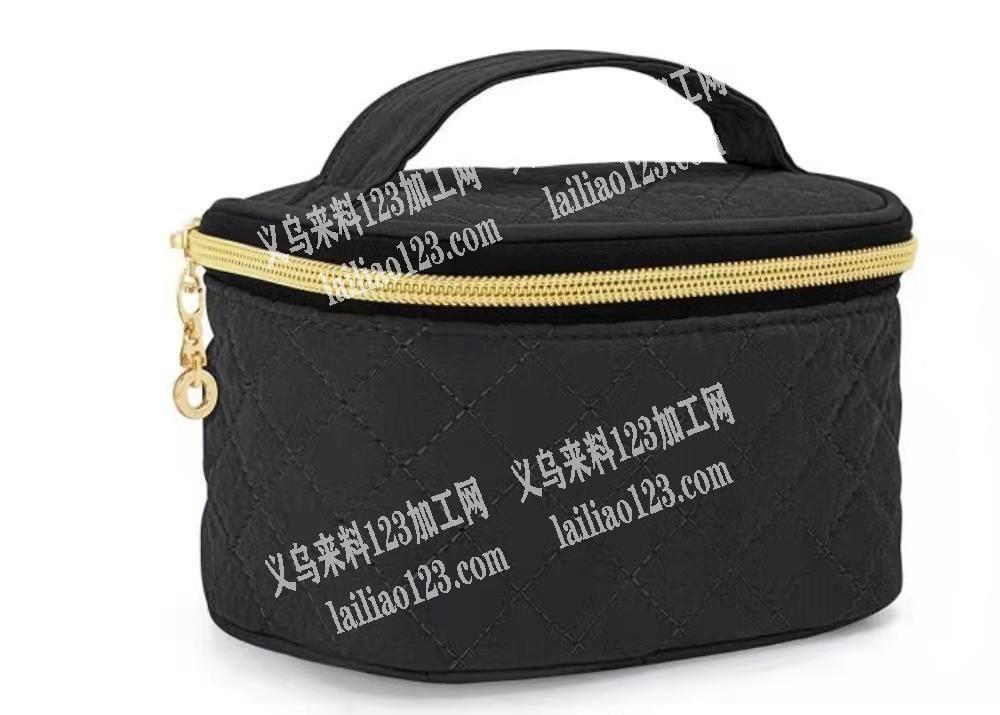 这个包有谁做，化妆包外发
