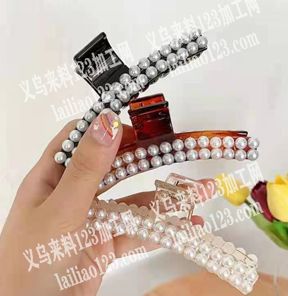 发夹订单外发，找这款货2400个，可以做