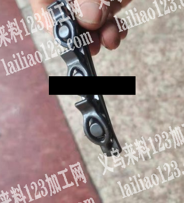 塑料鸭夹外发，谁有这个发夹，电话联系详谈