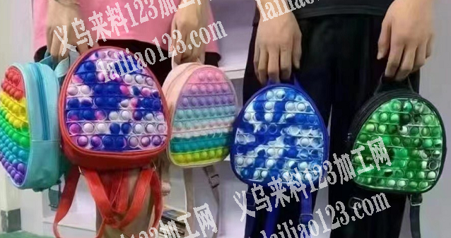 硅胶包订单外发，寻找硅胶包厂家，有货的联