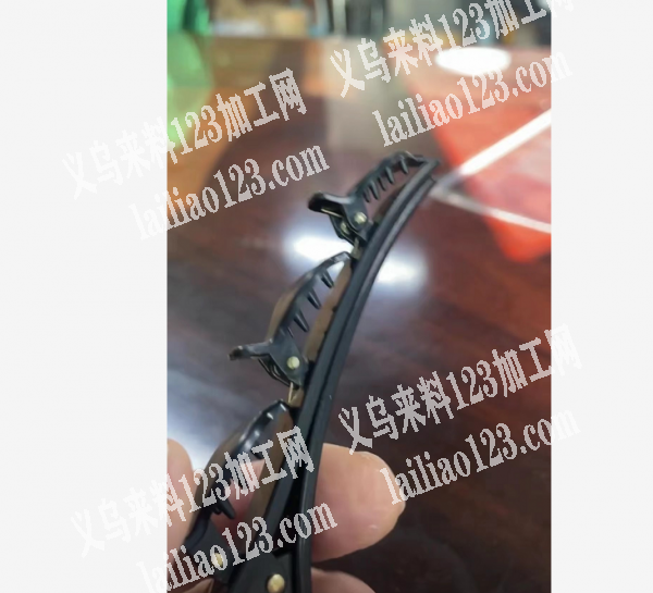 鸭夹上弹簧外发加工，寻找加工厂，能做的联