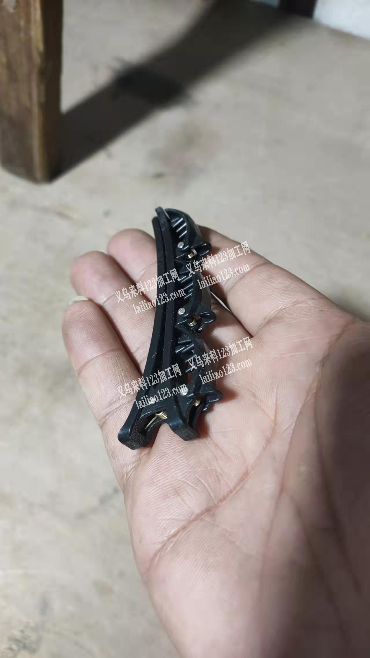 有没有会上弹簧的，在义乌城西