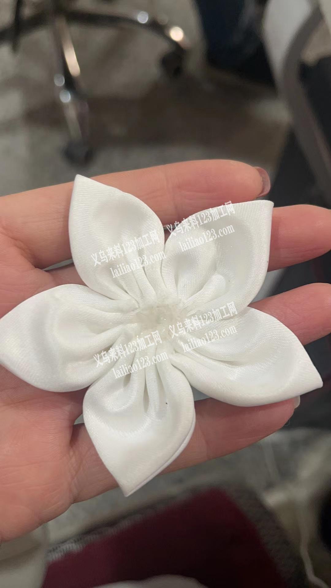 寻找手工缝花加工厂，需要做这种花的加工厂
