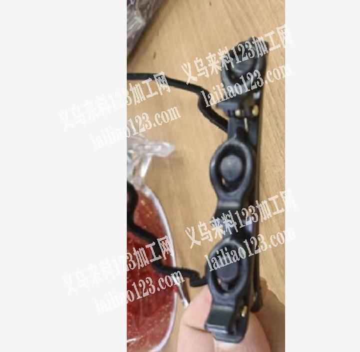 爆款发夹订单，有货的联系我，详谈