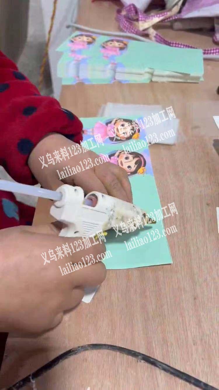 10多万手工活外发加工，打胶枪包装的，寻