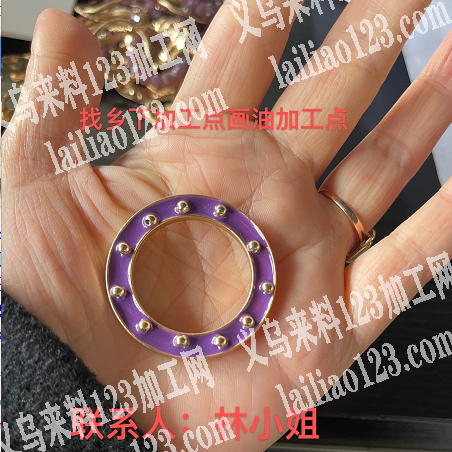 寻找画油加工厂，林小姐