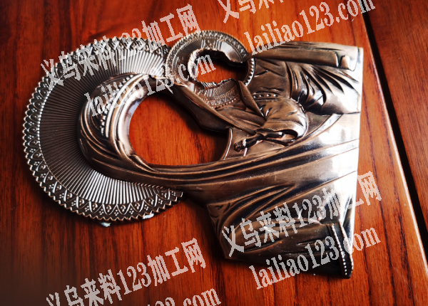 商贸城寻找做塑料，电镀拉丝厂！