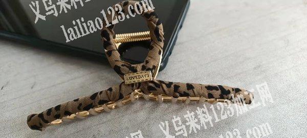 手工外发，寻找夹子包布加工厂，电话详谈