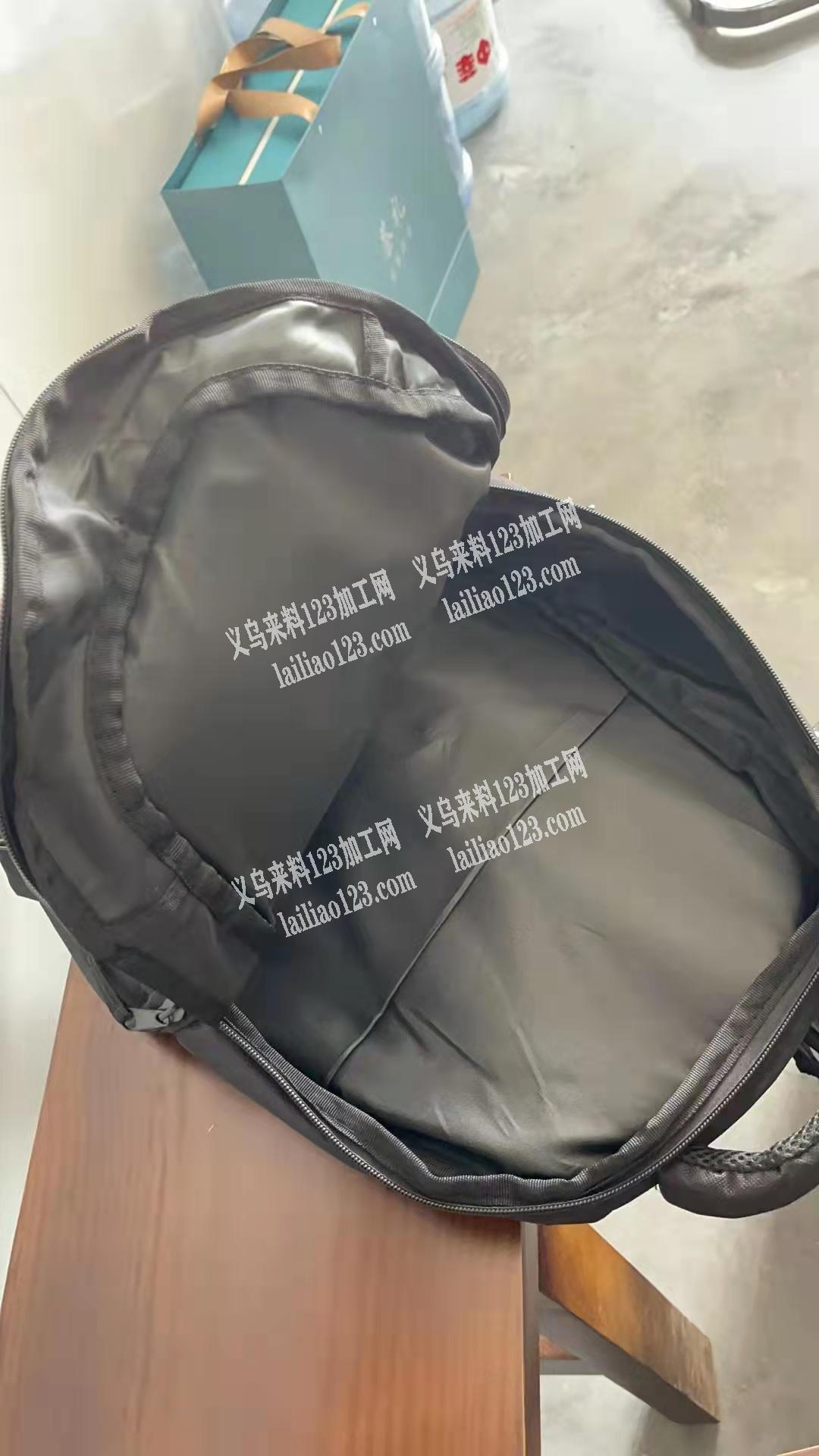 这种书包那位老板能做，包工包料，数量18