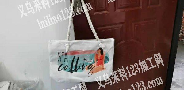 如图，五十万个沙滩包外发加工