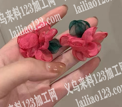 雪纺花手工活外发加工，如图，找能做这种雪