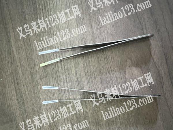 插皮管手工活外发加工，如图，找插皮管加工