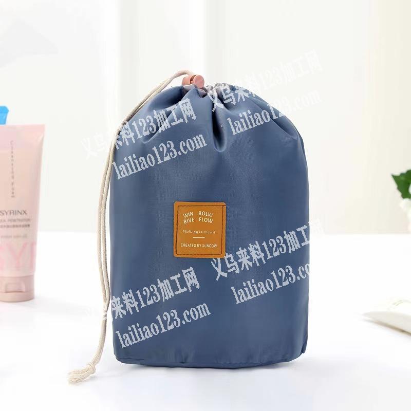 商贸城10919B店面寻找箱包工厂，如图