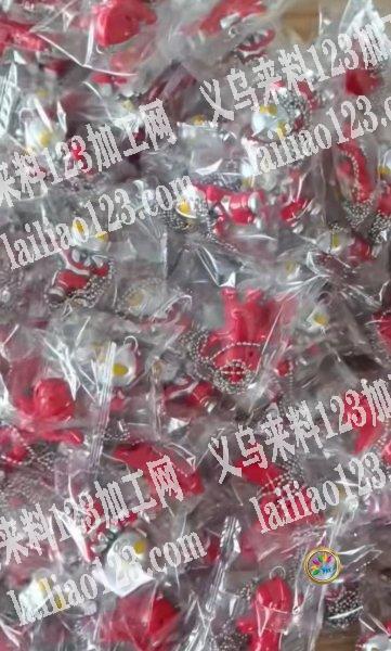 寻找生产如图奥特曼的厂家，采购现货，微信
