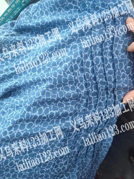 寻找礼服打前折的工厂，专业能做的联系