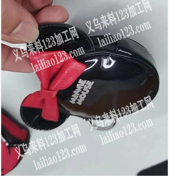 如图小包外发加工，做胶水的包包，寻找箱包