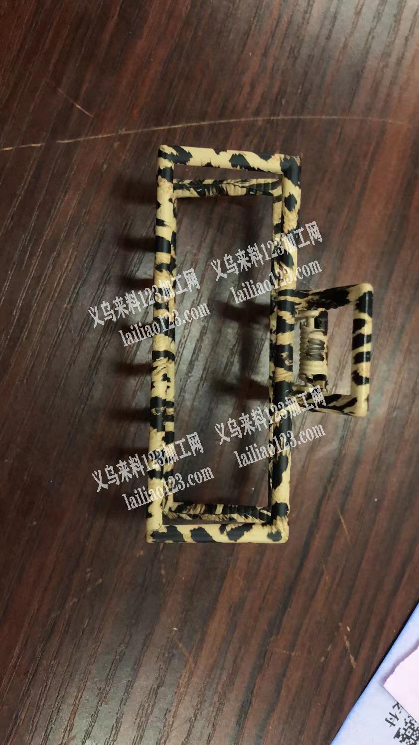 喷漆外发，寻找喷漆加工厂，电话详谈