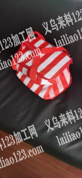 如图，手提包订单，数量13万，1.外面牛