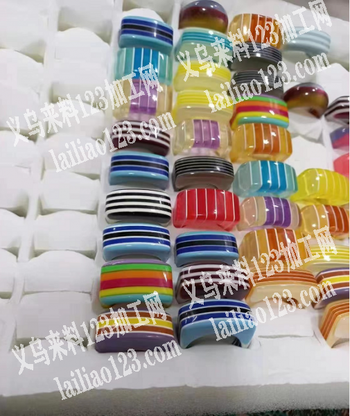 寻找专业做这种戒指的厂家，有意的可以联系