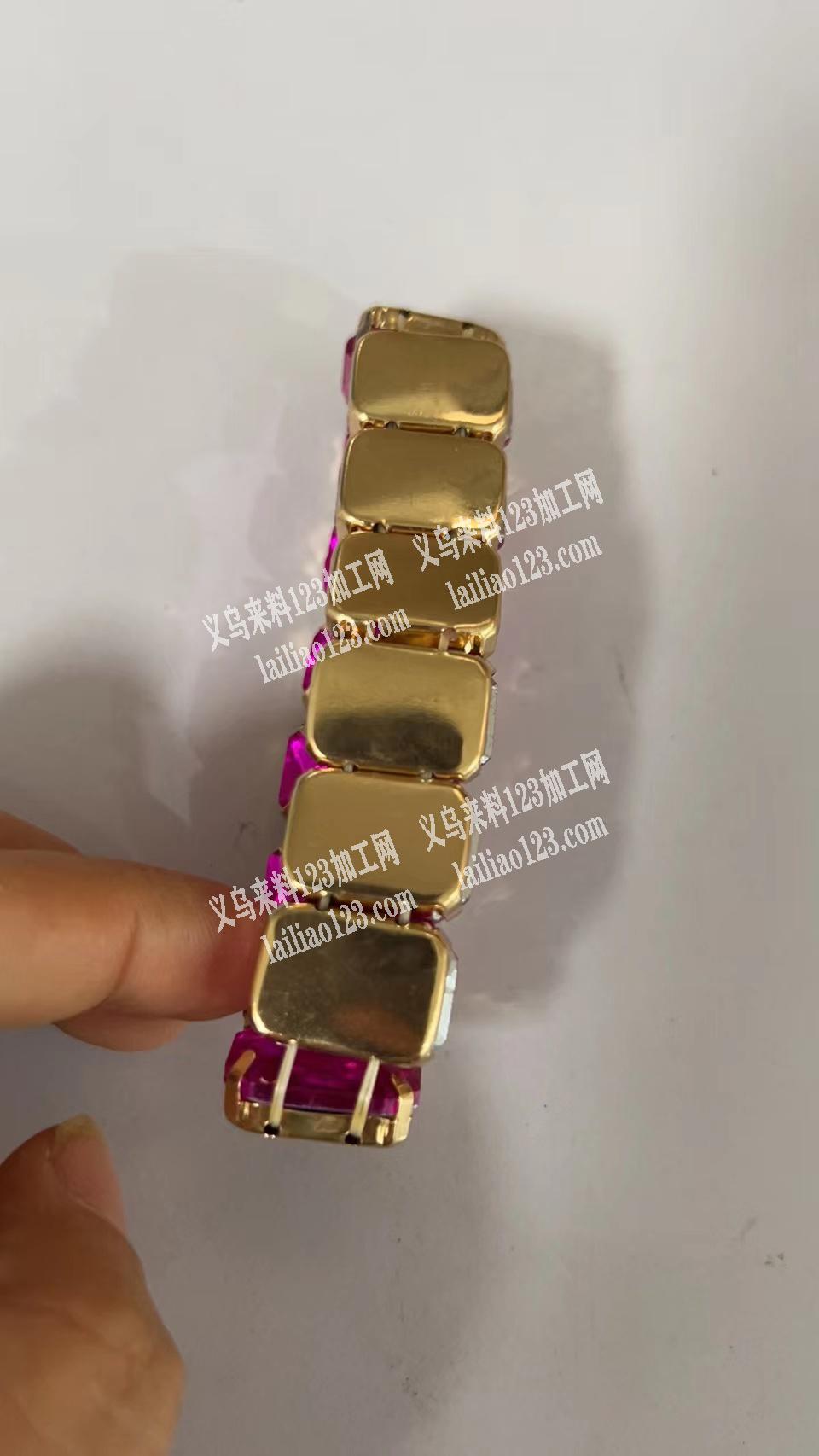 要求镀过一摸一样的、找专业镀这款手链电镀