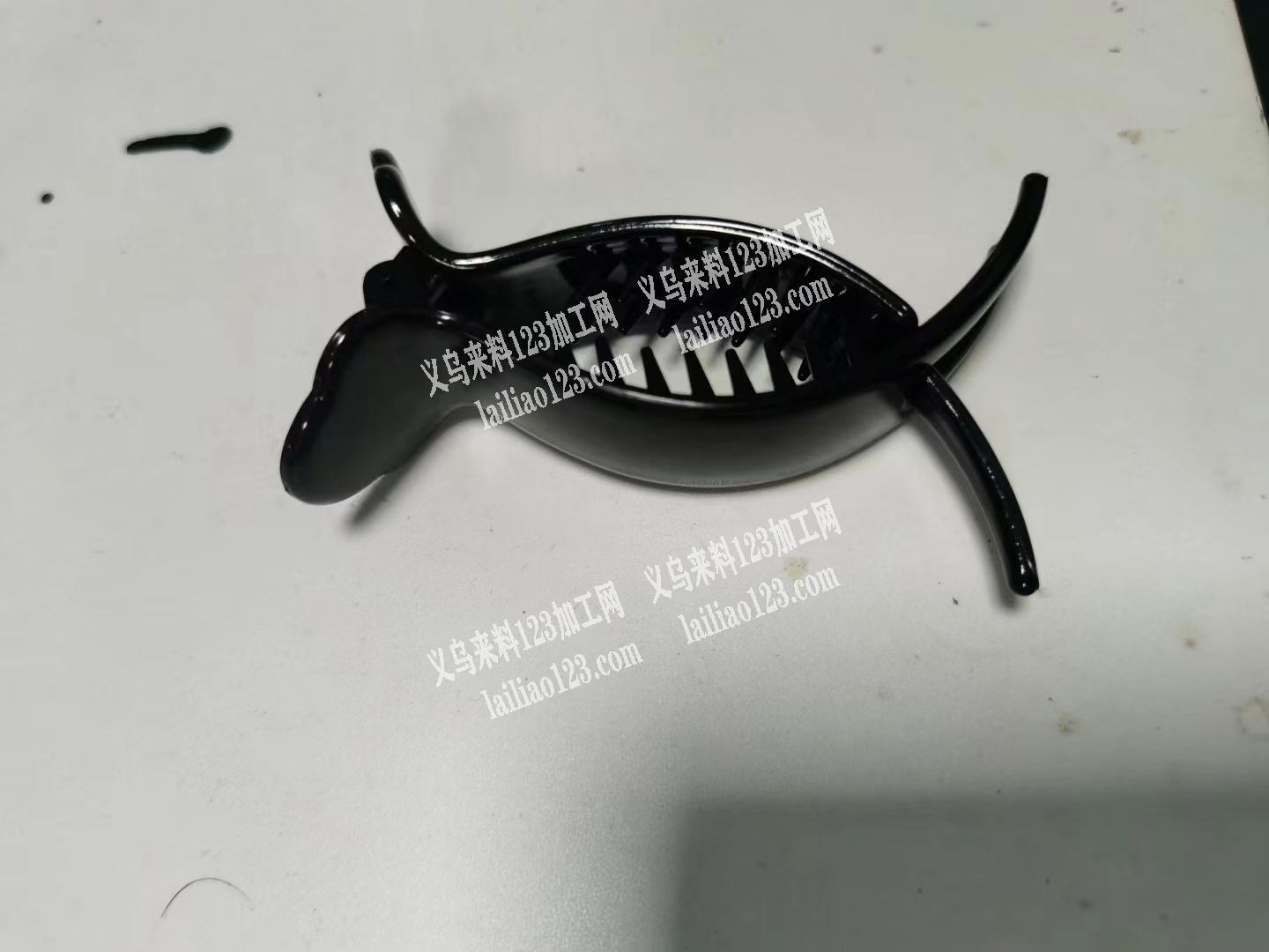 求购塑料模具，有意的电话详谈