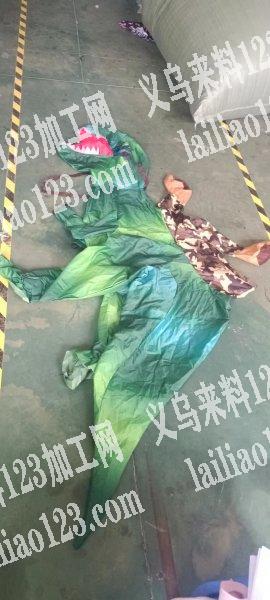 本公司有大量的充气服连衣裙外发，有意的联