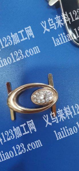 采购如图鞋饰，有意的联系我详谈