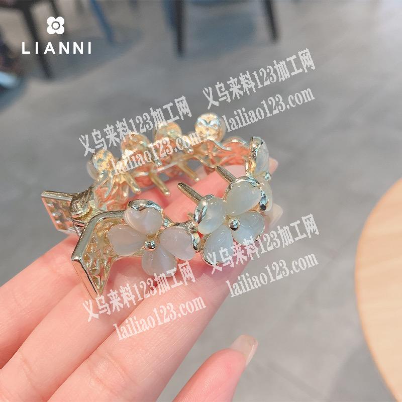 找这款夹子厂家，有意的联系我