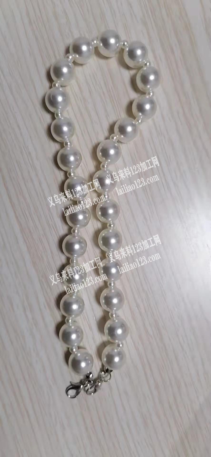 如图这款货有15万条外发，有熟练的工厂联