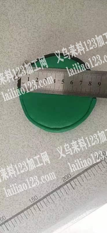 小小零钱袋有4900个外发，要求工厂在义
