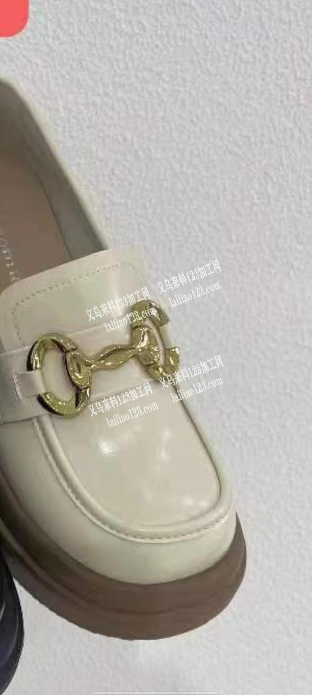 采购如图鞋饰品，有的联系详谈