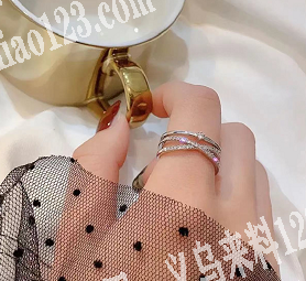 找戒指源头工厂，款式多点，现货订货都可以